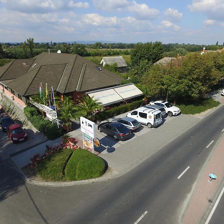 Kisduna Etterem-Panzio Dunaharaszti Exterior photo